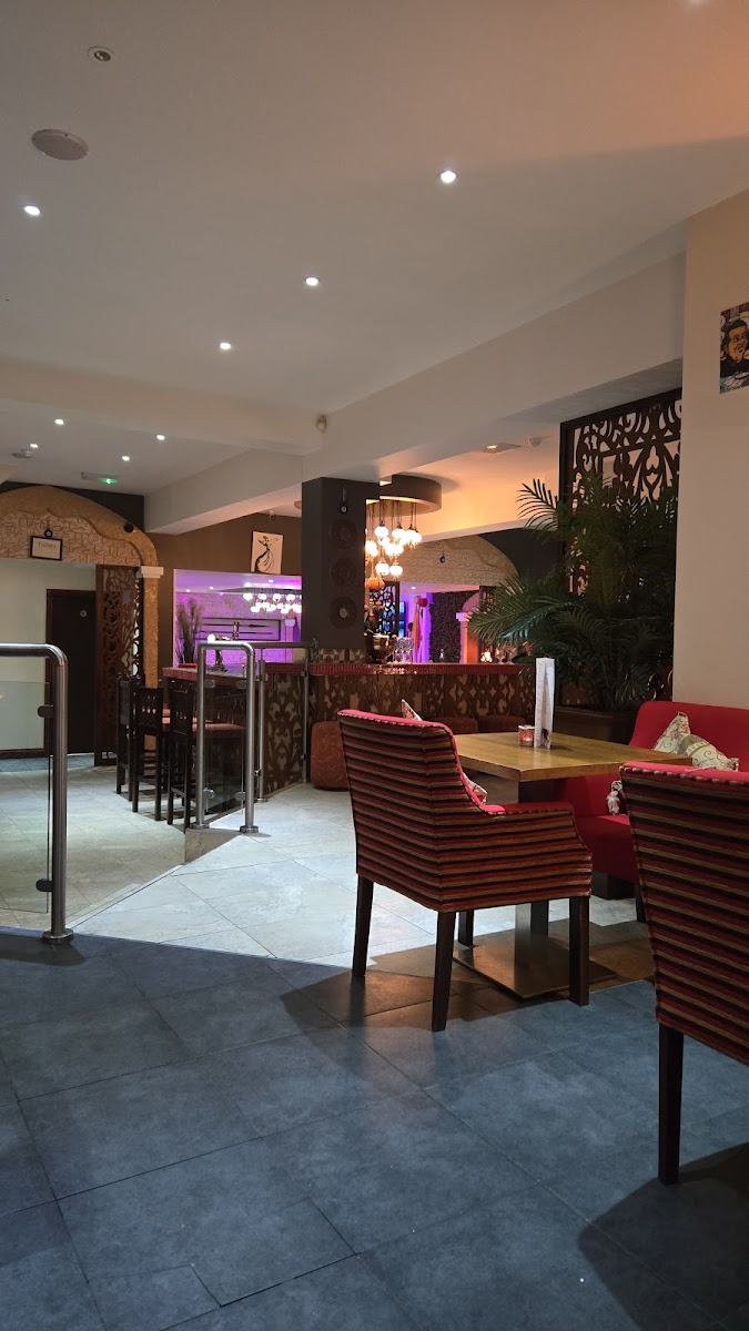 Tavan Restaurant